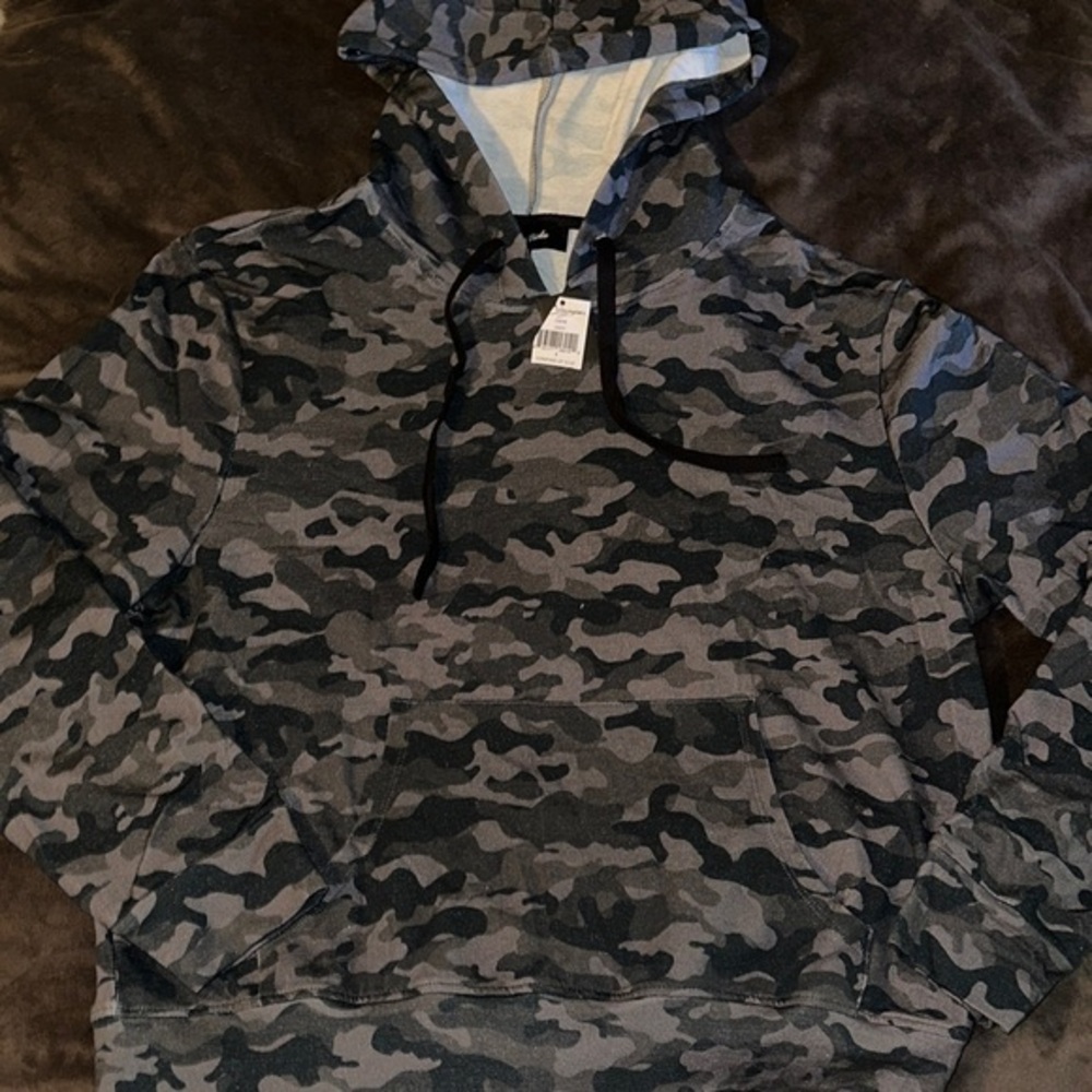 Lea & Viola Gray and Black Camouflage Hoodie